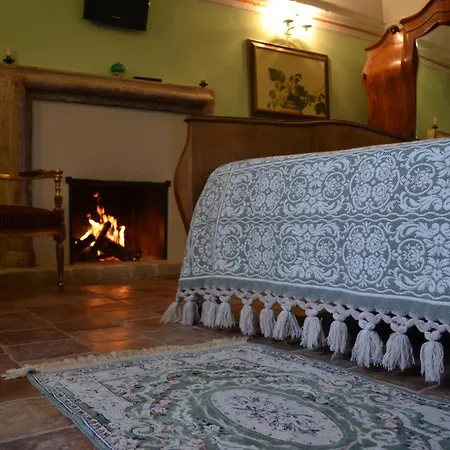 Palazzo La Loggia * Barisciano