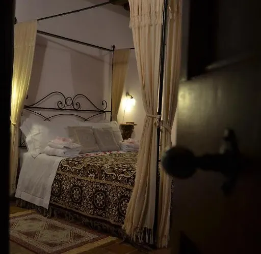 Palazzo La Loggia Holiday home Barisciano