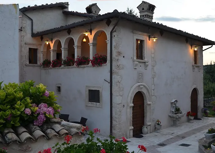 Palazzo La Loggia Holiday home Barisciano