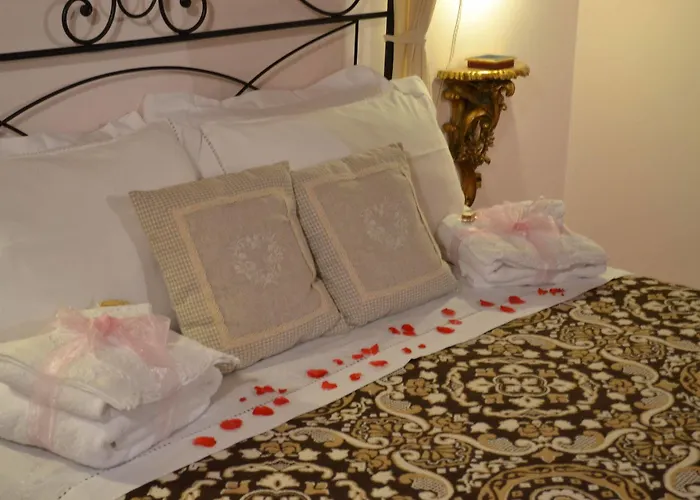 Palazzo La Loggia * Barisciano