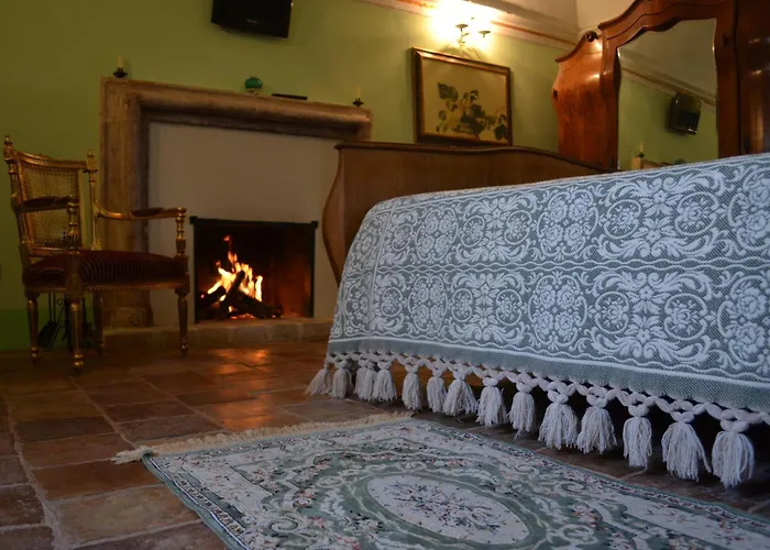 Palazzo La Loggia * Barisciano